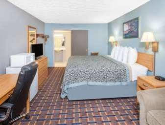 Days Inn By Wyndham Farmer City Exterior photo